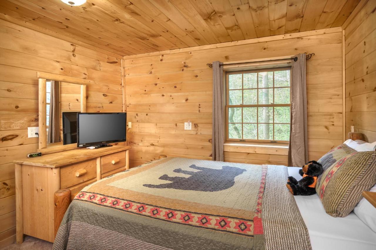 Glori'S Retreat, Game Room, 1089 Of Free Attraction Tickets For Each Paid Day, Dollywood And More Pigeon Forge Exterior foto